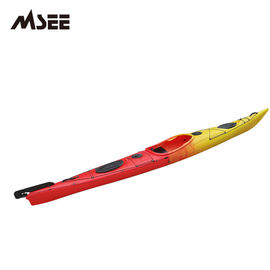 Le kayak surfant fort se reposent dans le rôdeur matériel d'usine de kayak d'utilisation de kayak de pêche de lumière à 3 couches d'océan fournisseur